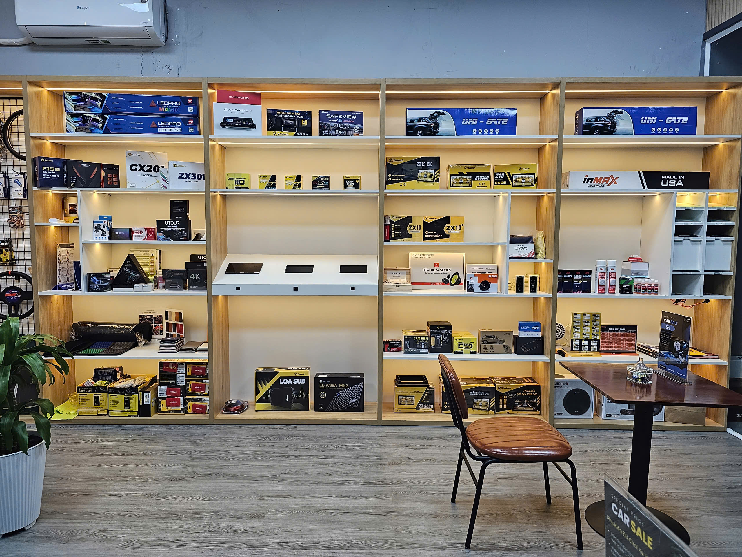 Phòng trưng bày sản phẩm