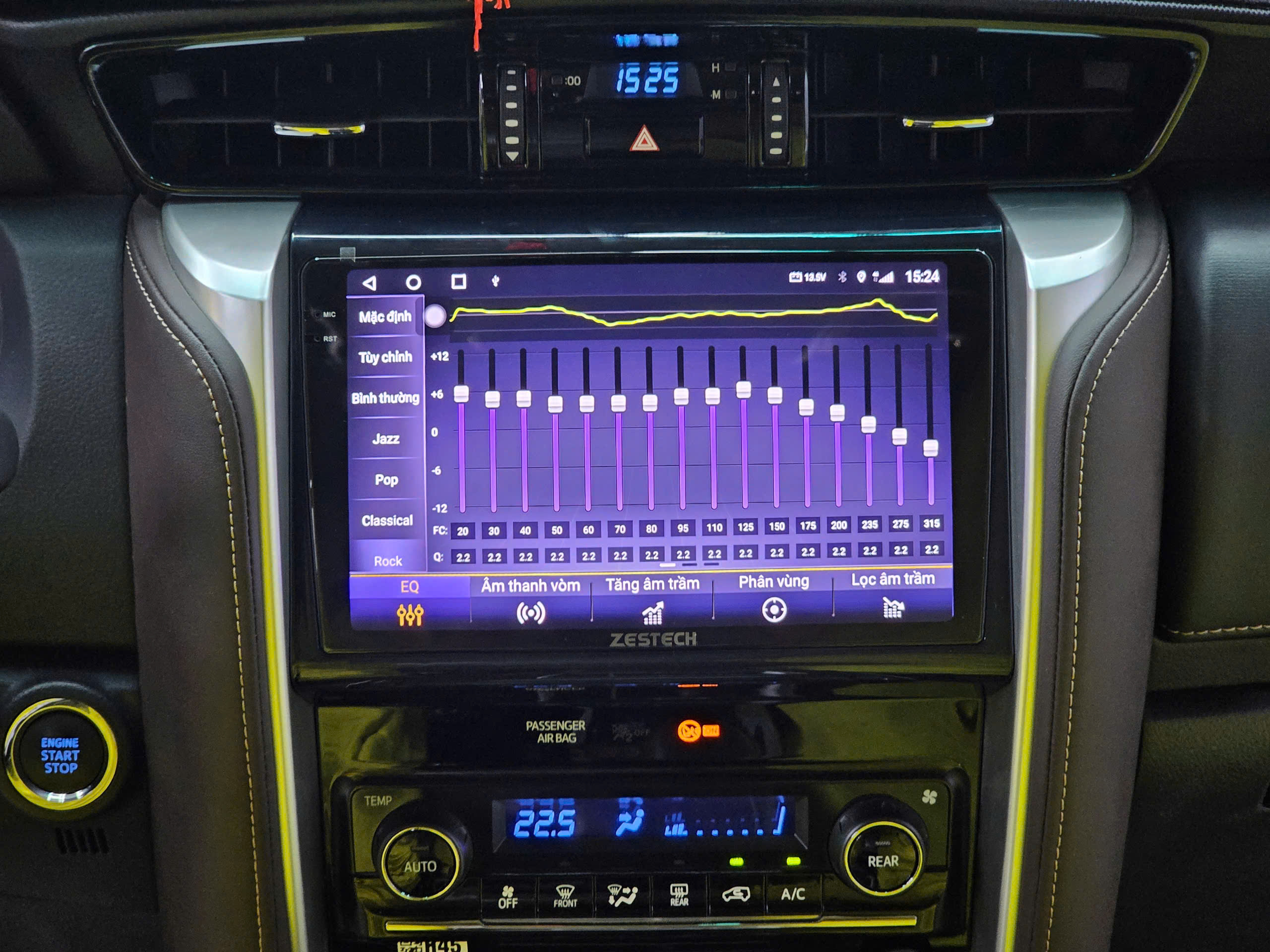 Màn Hình Zestech Cho Toyota Fortuner 2017-2025 &#8211; Nâng Tầm Trải Nghiệm Lái Xe