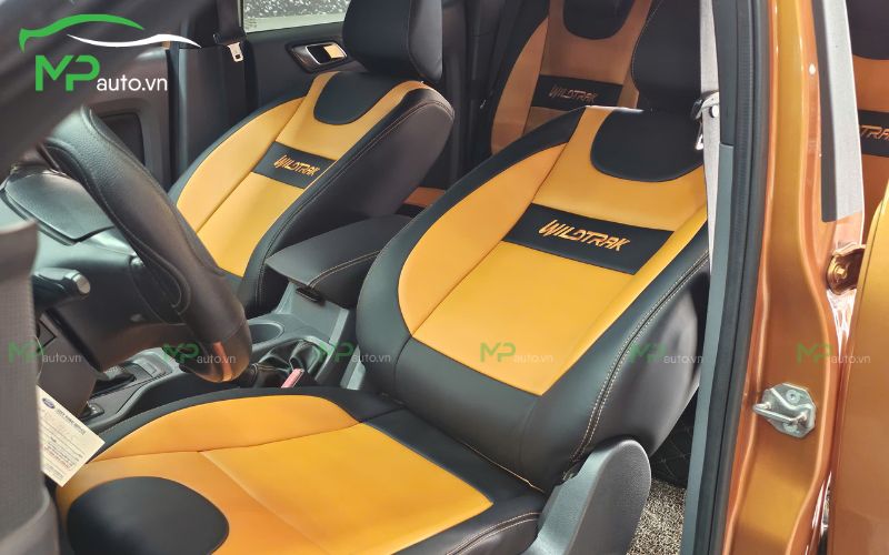 Bọc ghế da ô tô